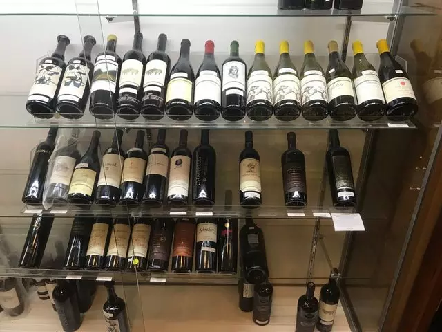 The Wine Club