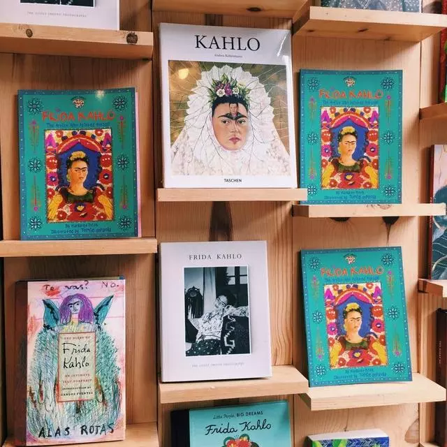 Alley Cat Books