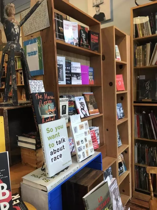 Alley Cat Books