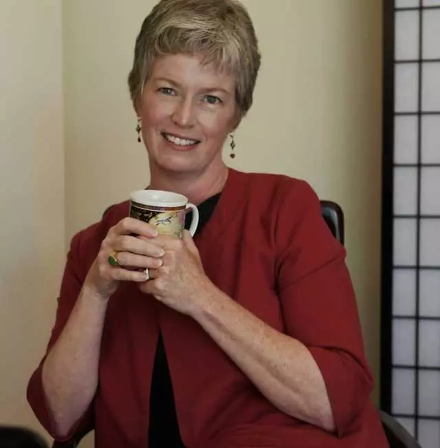 Beth Lee, MA, MFTI
