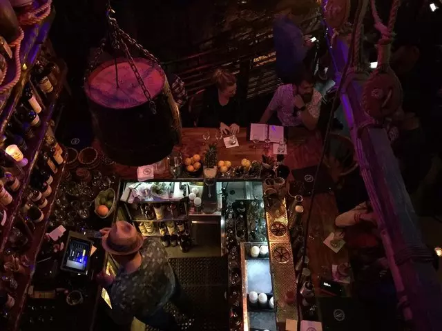 Smuggler’s Cove