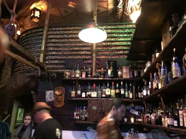 Smuggler’s Cove