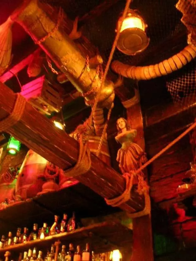 Smuggler’s Cove
