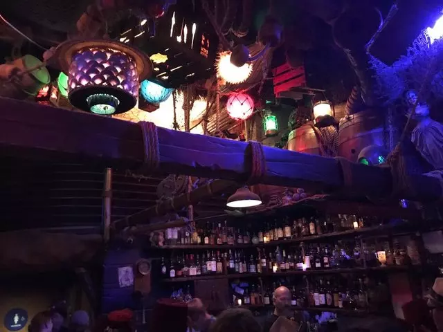 Smuggler’s Cove