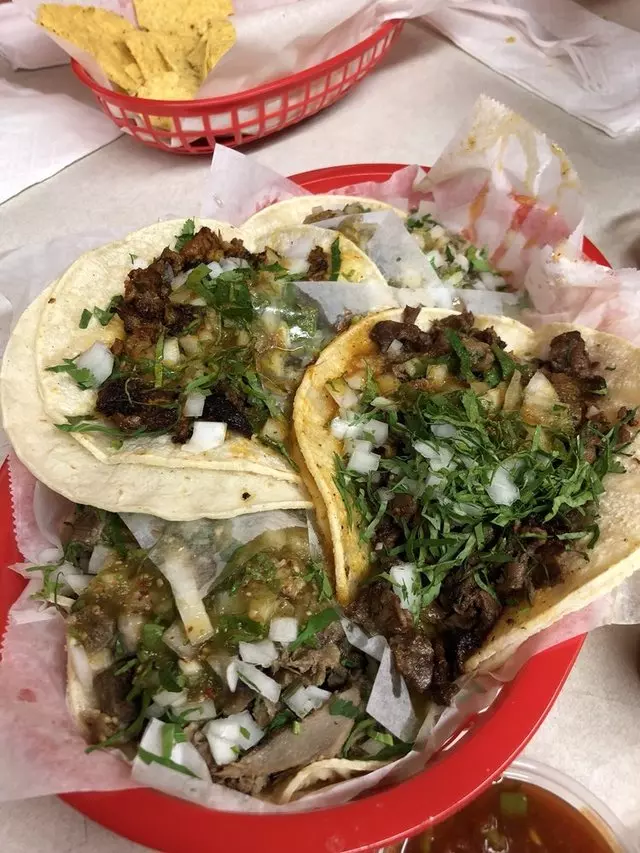 El Farolito