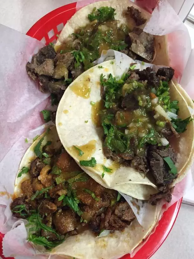 El Farolito