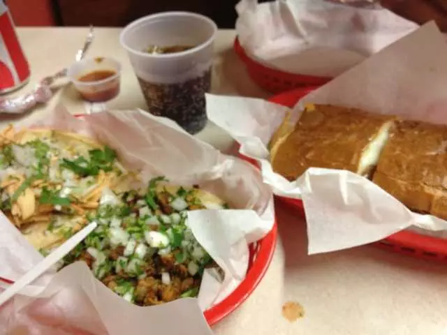 El Farolito