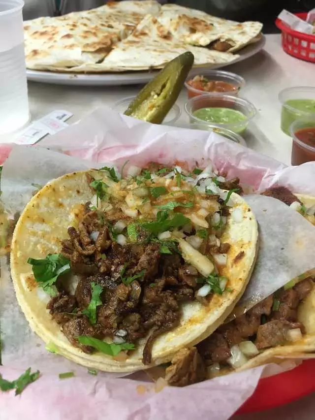 El Farolito