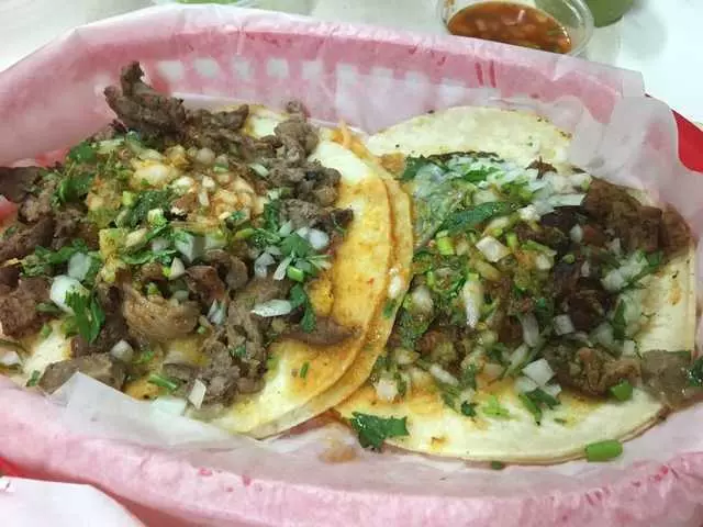 El Farolito