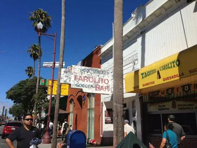 El Farolito