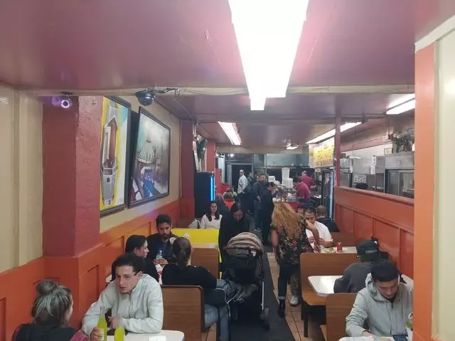 El Farolito