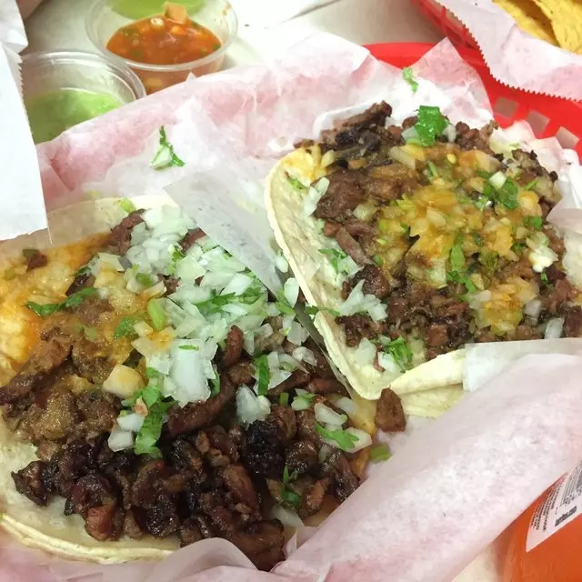 El Farolito