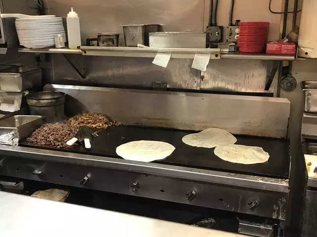 El Farolito