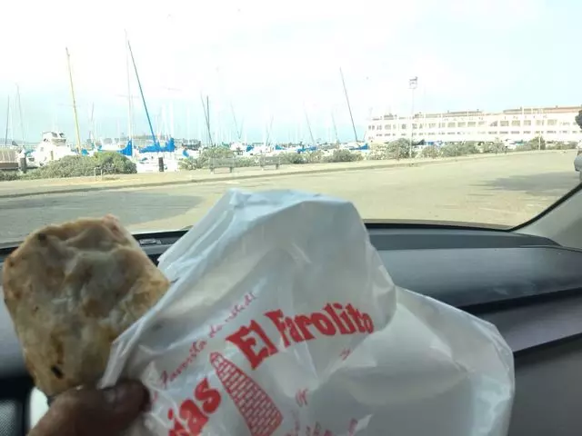 El Farolito