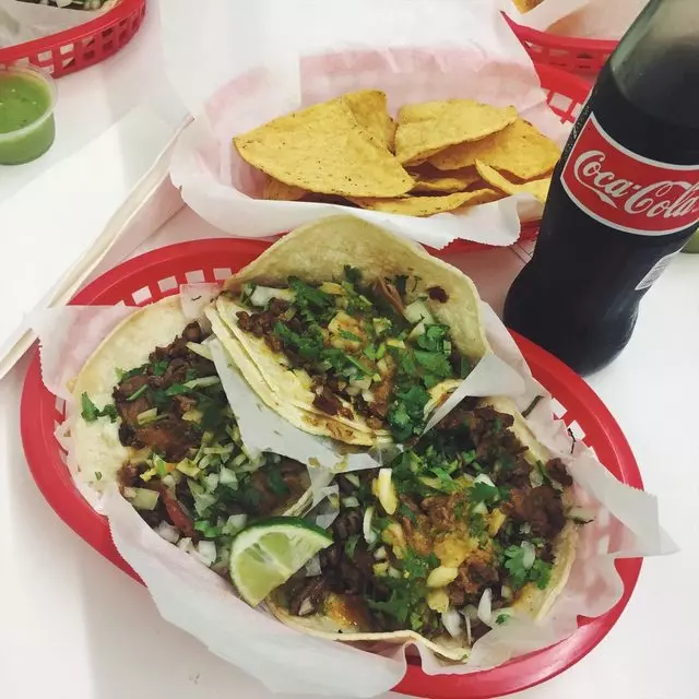 El Farolito