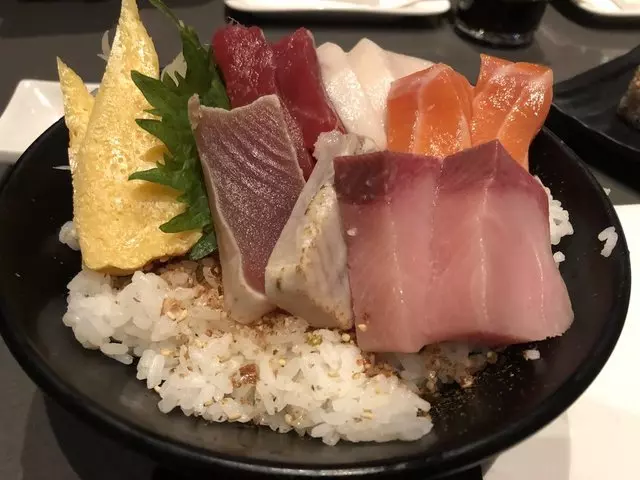 Sakesan Bistro