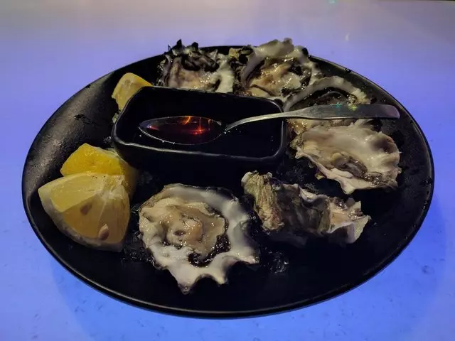 Sakesan Bistro