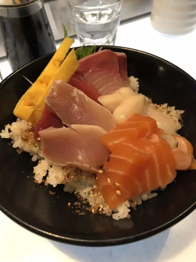 Sakesan Bistro