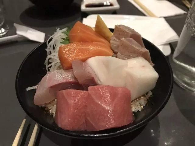Sakesan Bistro