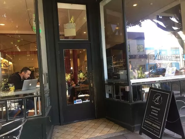 Arlequin Cafe & Food To Go