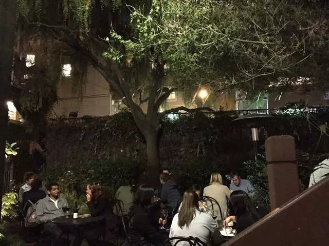 Arlequin Cafe & Food To Go