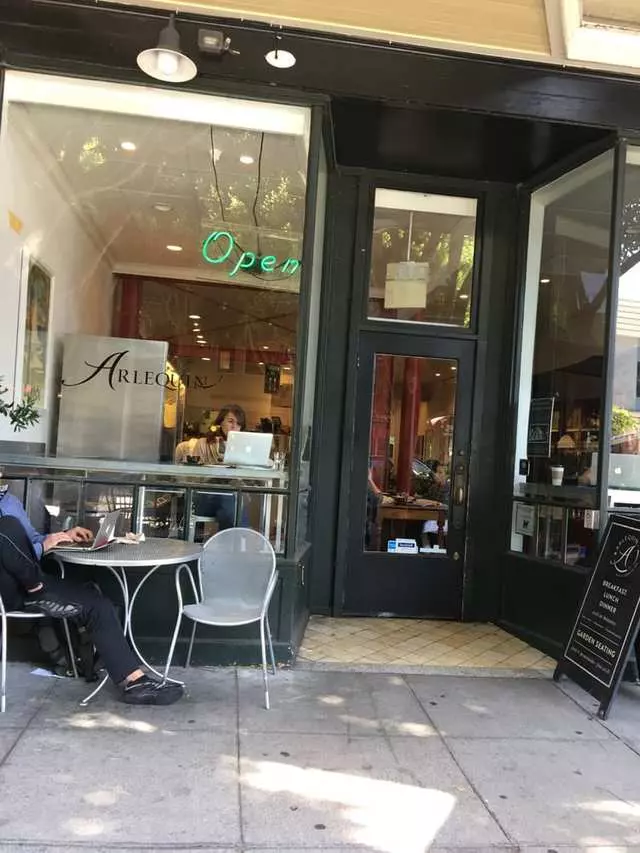 Arlequin Cafe & Food To Go