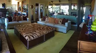 Gil's Upholstery