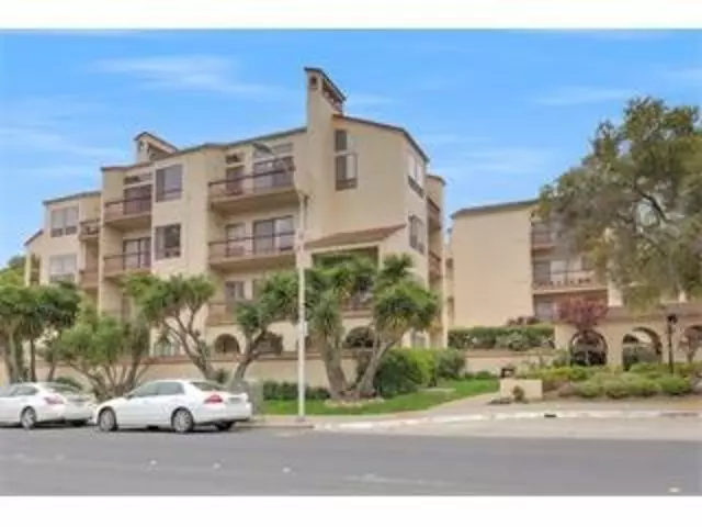 Ariel Vincent - Park North Real Estate