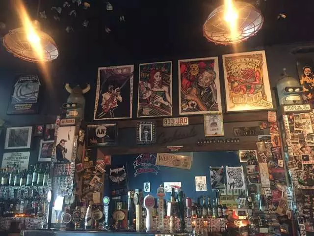 Bender’s Bar and Grill