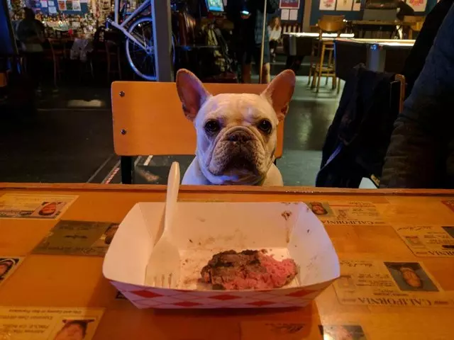 Bender’s Bar and Grill