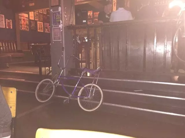 Bender’s Bar and Grill