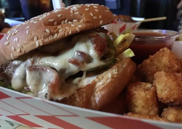 Bender’s Bar and Grill