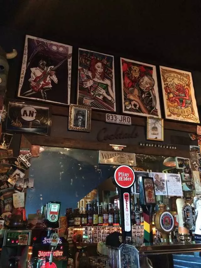 Bender’s Bar and Grill