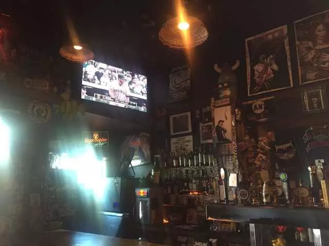 Bender’s Bar and Grill