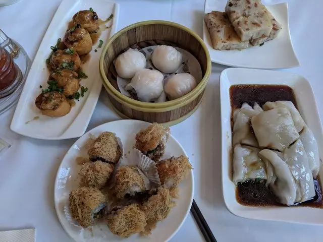 Hong Kong Lounge II
