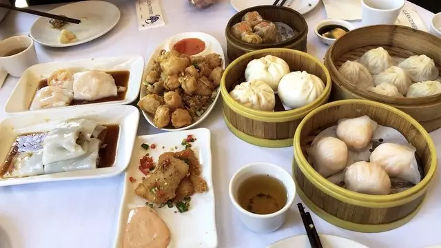 Hong Kong Lounge II