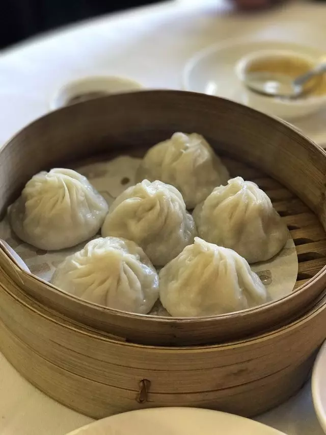 Hong Kong Lounge II
