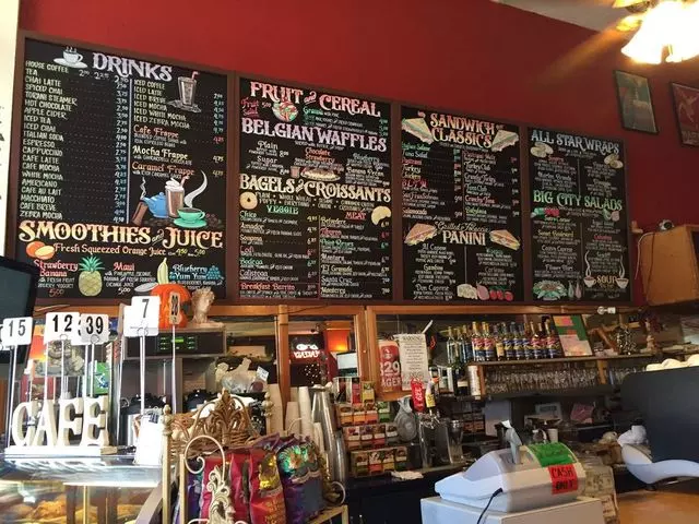 901 Columbus Cafe