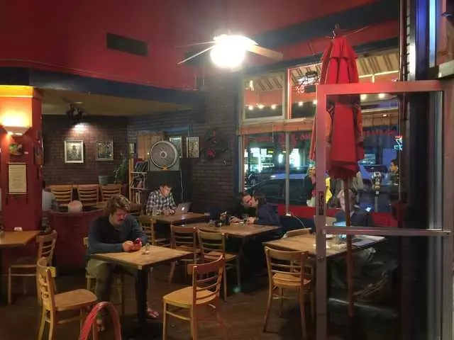 901 Columbus Cafe
