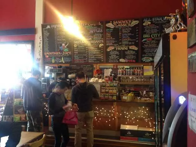 901 Columbus Cafe