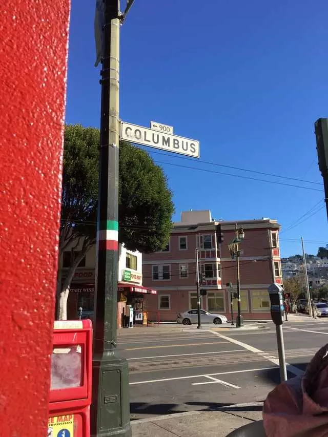 901 Columbus Cafe