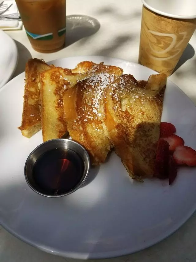 Cafe Reverie