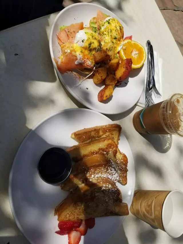 Cafe Reverie