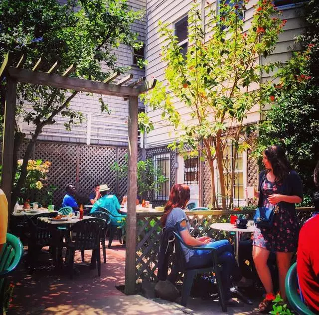 Cafe Reverie