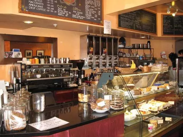 Cafe Reverie