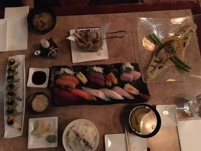 Ginza Sushi & Sake