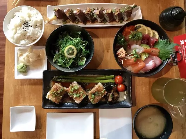 Ginza Sushi & Sake