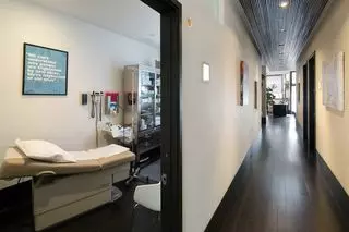 Aaron Blackledge, MD