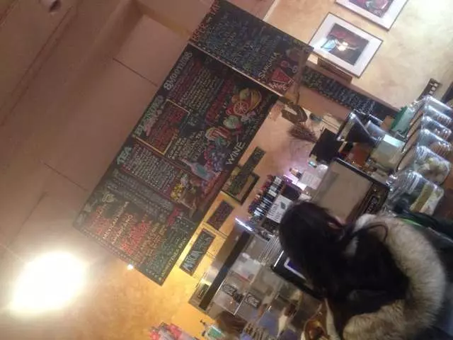Cafe La Boheme