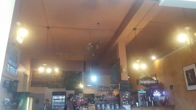Cafe La Boheme